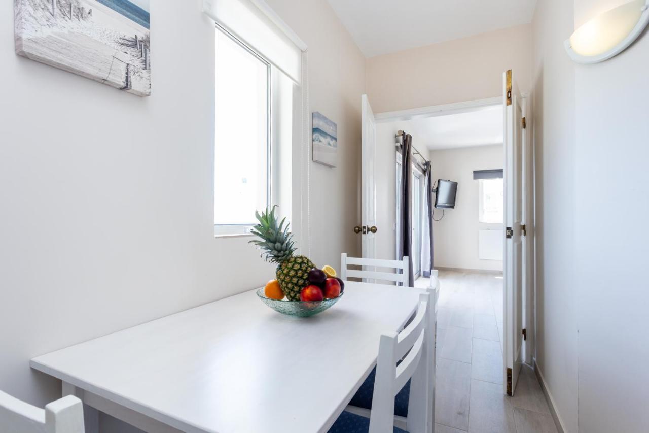 Mariners - Bright And Stylish Apartment - Walk To The Beach Praia Da Luz Exterior photo